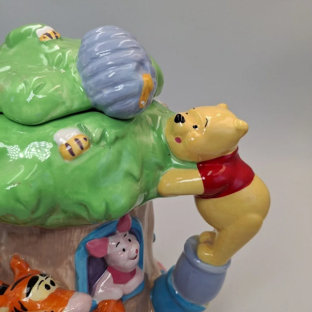 Houston Harvest Disney Winnie the Pooh Ceramic Tea Coffee Pot 31269